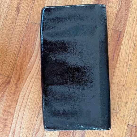 Y2K Patent Leather Chinese Laundry clutch - Picture 2 of 8